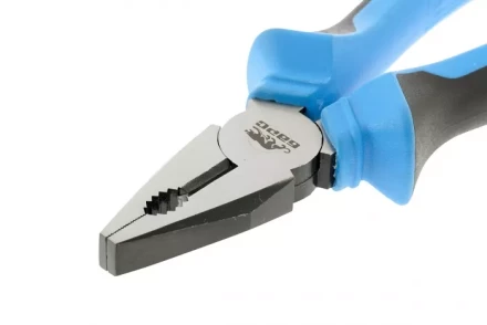 Плоскогубцы комбинированные 200 мм хром-ванадий двухкомпонентные рукоятки БАРС 16998 купить в Нефтеюганске