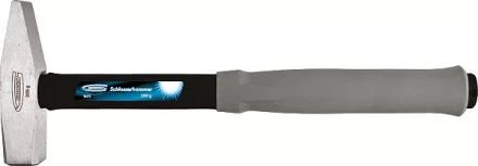 Молоток слесарный 800 г квадратный боек фибергласовая обрезиненная рукоятка GROSS 10278 купить в Нефтеюганске