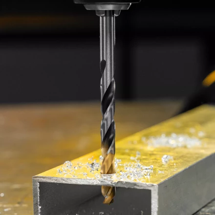 Сверло спиральное по металлу Denzel 7,5 x 109мм, Р6М5, Golden Tip, многогранная заточка, 718281 купить в Нефтеюганске