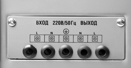 ЗУБР 5000ВА, 5 кВт, автоматический стабилизатор напряжения, Профессионал (59380-5) купить в Нефтеюганске