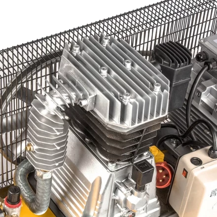 Компрессор масляный Denzel DR5500/200 ременный 58084 купить в Нефтеюганске