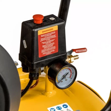 Компрессор масляный Denzel DR5500/200 ременный 58084 купить в Нефтеюганске