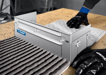 ЗУБР зуб 10*10 мм, до 600 мм, оцинкованная сталь, Раздвижная гребенка для плитки, ПРОФЕССИОНАЛ (08045-10) купить в Нефтеюганске