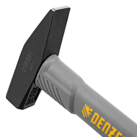 Молоток слесарный, 300 г Denzel, кованый, фибергласовая рукоятка c TPR покрытием 10483 купить в Нефтеюганске