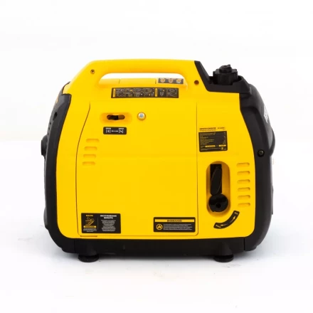 Генератор инверторный GT-2200iS, 2.2 кВт, 230 В, бак 4 л, закрытый корпус, ручной старт Denzel 94702 купить в Нефтеюганске