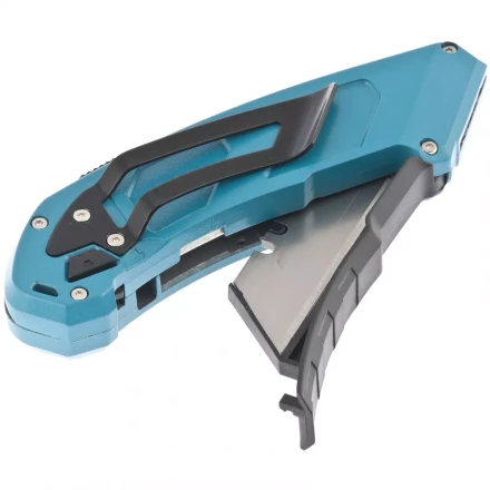 Нож 130 мм алюм. корпус выдв. трапец. лезвие 18 мм SK-5 клипса для ремня + 4 лезвия GROSS 78899 купить в Нефтеюганске