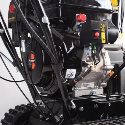 Гусеничный бензиновый снегоуборщик PATRIOT PRO 1150 ED купить в Нефтеюганске