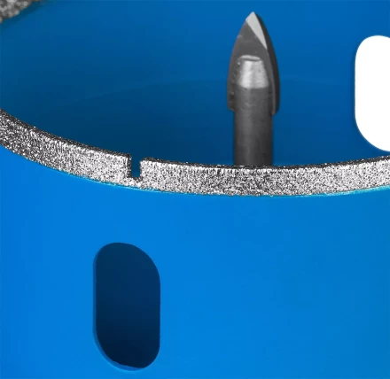 Коронка ЗУБР алмазная в сборе по кафелю, керамике с центрирующим сверлом и имбусовым ключом, зерно 60, 68мм 29850-68 купить в Нефтеюганске