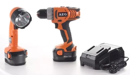 Аккумуляторная дрель AEG BS 12 G2 NC-142 CF 443769 купить в Нефтеюганске