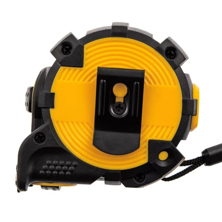 Рулетка Denzel 3м х 16мм, автоматич. фиксац., нейлон. покрытие, магнит. зацеп, двухстор. разметка, 31520 купить в Нефтеюганске