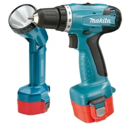 Аккумуляторная дрель-шуруповерт Makita 6271DWPLE +фонарь