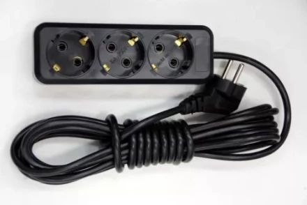 Удлинитель бытовой 5,0м 3роз. ЭНКОР 1/25 У16-00 69572 купить в Нефтеюганске