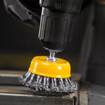 Щетка для дрели Denzel, 65 мм, Чашка, со шпилькой, нержавеющая крученая проволока 744643 купить в Нефтеюганске