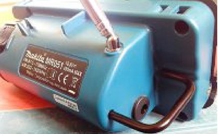 Радио Makita MR051 купить в Нефтеюганске