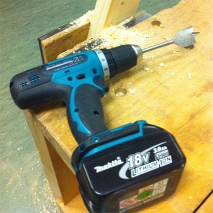 Дрель-шуруповерт аккумуляторная Makita DDF453RFE купить в Нефтеюганске
