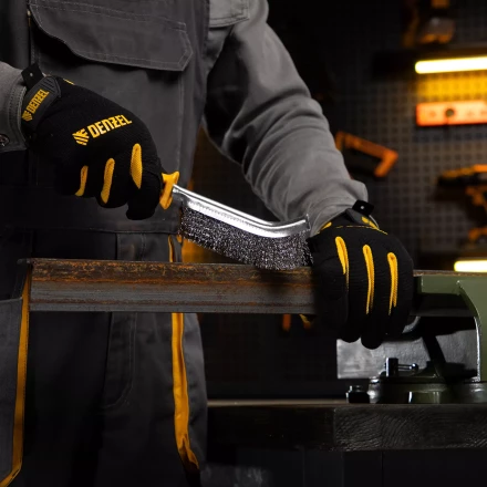 Щетка металлическая с пластмассовой ручкой, нержавеющая проволока Denzel 748287 купить в Нефтеюганске