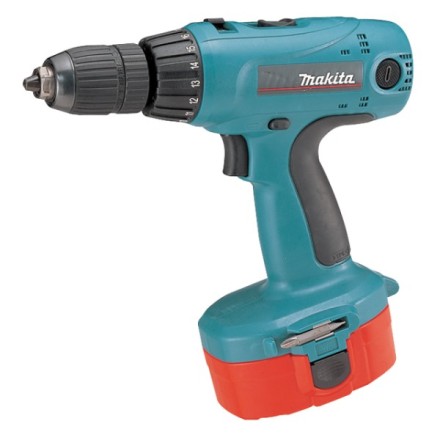 Аккумуляторная дрель-шуруповерт Makita 6347DWAE купить в Нефтеюганске