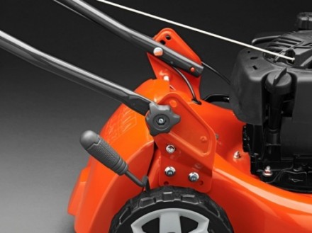 Газонокосилка бензиновая Husqvarna LC 140 B&amp;S несамоходная купить в Нефтеюганске