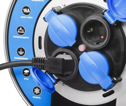 Удлинитель ЗУБР &quot;ПРОФИ&quot; на металл катушке, КГ 3х1,5кв мм, морозостойкий, 4 гнезда, IP44, макс мощность 3500Вт, 50м 55085-50 купить в Нефтеюганске