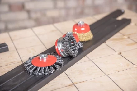 Кордщетка HAMMER чаша 75мм для УШМ витая сталь (207-110) купить в Нефтеюганске