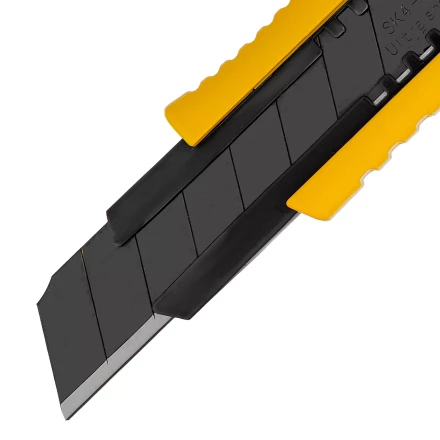 Нож Denzel, 18 мм, сменное лезвие, SK4, корпус из цинкового сплава + TPR, торцевой зажим 78904 купить в Нефтеюганске