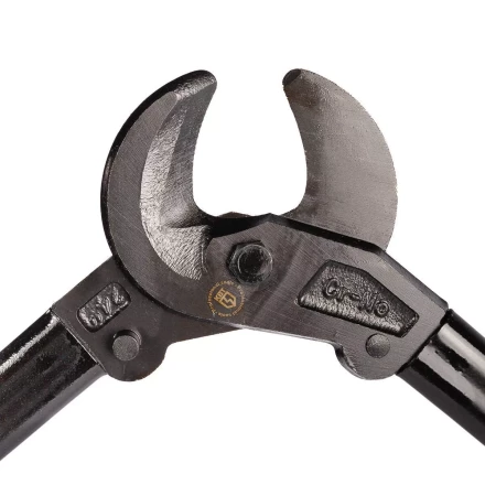 Ножницы для резки кабеля с ленточной броней КВТ НК-50  до 50 мм (101858) купить в Нефтеюганске