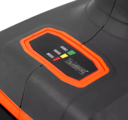 Аккумуляторная угловая шлифовальная машина MESSER DCA1 125мм 4Ач купить в Нефтеюганске