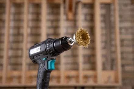 Кордщетка HAMMER чаша 50мм для дрели гофрированная латунированная сталь (207-201) купить в Нефтеюганске