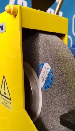 Настольный точильно-шлифовальный станок ТШ 1.35 (с ПП-750/У и блокировкой) круг 250х40х76 купить в Нефтеюганске