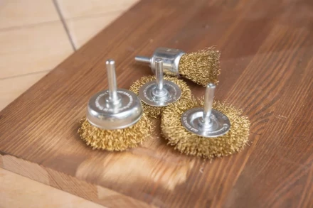 Кордщетка HAMMER плоская 50мм для дрели гофрированная латунированная сталь (207-205) купить в Нефтеюганске