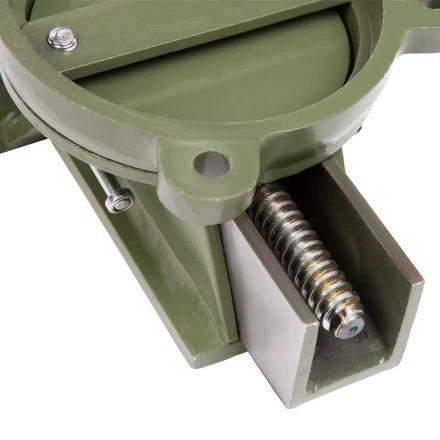 Тиски слесарные Сибртех 18619, 125 мм, стальные, поворотные купить в Нефтеюганске