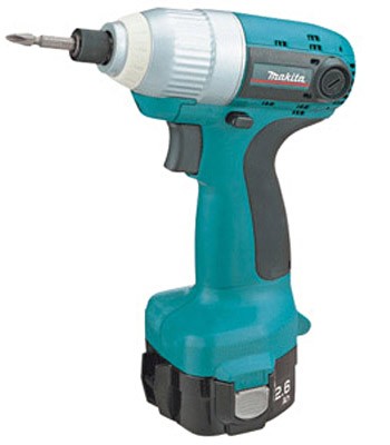 Аккумуляторный ударный шуруповёрт Makita 6980FDWAE купить в Нефтеюганске