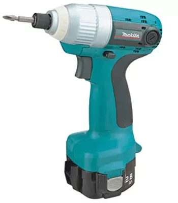 Аккумуляторный ударный шуруповёрт Makita 6980FDWAE купить в Нефтеюганске