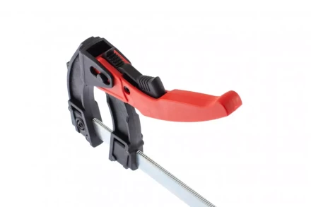 Струбцина реечная быстрозажимная пластиковый корпус рычажно-храповой механизм 300 х 90 х 390 мм штанга 5 х 20 мм Matrix 20738 купить в Нефтеюганске