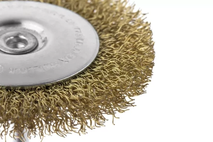 Кордщетка HAMMER плоская 75мм для дрели гофрированная латунированная сталь (207-207) купить в Нефтеюганске