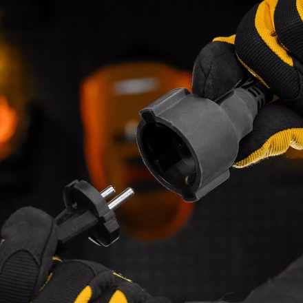 Удлинитель-шнур силовой Denzel Top Series, КГТТ, 10м, 1 розетка, 3 x 1,5 мм, 3 м 37419 купить в Нефтеюганске