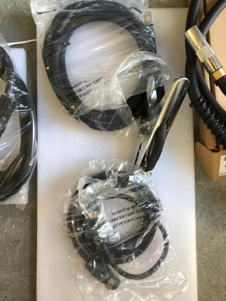 Полуавтоматический сварочный аппарат инверторный Ресанта САИПА-350 купить в Нефтеюганске