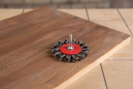 Кордщетка HAMMER плоская 75мм для дрели витая сталь (207-208) купить в Нефтеюганске