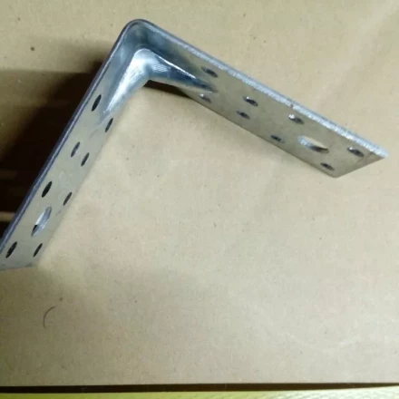 Крепежный уголок усиленный 2.0 мм KUU 70x70x40 мм СИБРТЕХ Россия 46409 купить в Нефтеюганске