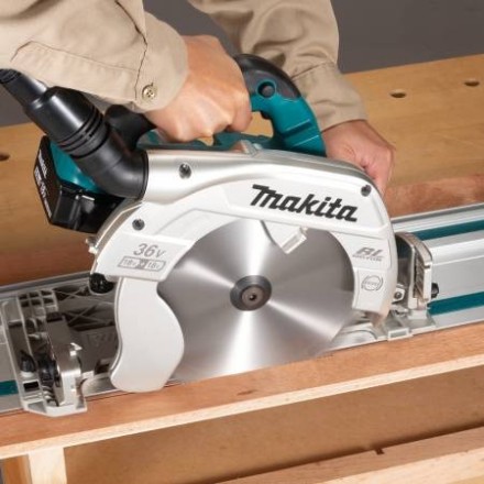 Аккумуляторная дисковая пила Makita DHS900Z купить в Нефтеюганске