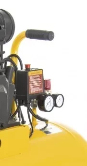 Компрессор масляный поршневой ременной  DENZEL PC 2/100-400 Х-PRO 58074 купить в Нефтеюганске