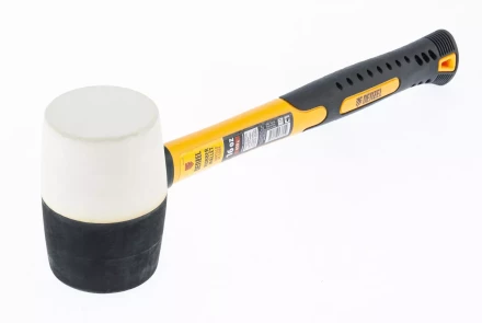 Киянка резиновая, 16 oz, черно-белая резина, фибергласовая рукоятка// Denzel 7711171 купить в Нефтеюганске