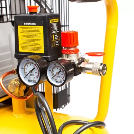 Компрессор воздушный BCI2300/50, ременный привод, 2.3 кВт, 50 литров, 400 л/мин Denzel 58113 купить в Нефтеюганске