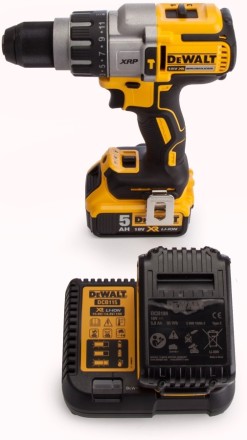 Аккумуляторная дрель шуруповерт DeWalt DCD 996 P2 купить в Нефтеюганске