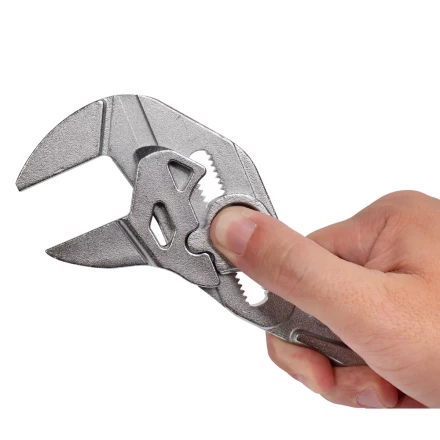 Клещи переставные — гаечный ключ КВТ 180 мм с кнопочной самофиксацией (82147) купить в Нефтеюганске