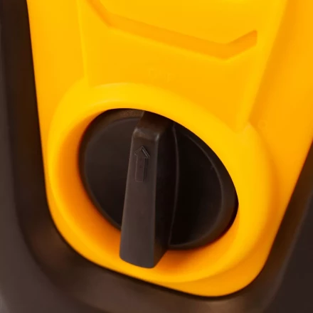 Минимойка-мойка высокого давления DENZEL R-165D с барабаном 58235 купить в Нефтеюганске