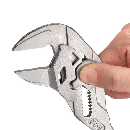 Клещи переставные — гаечный ключ КВТ 180 мм с кнопочной самофиксацией (дублирующая запись) (82148) купить в Нефтеюганске