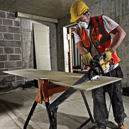 Алигаторная пила DeWalt DWE 396 купить в Нефтеюганске