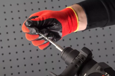 Нейлоновые перчатки с нитриловым покрытием HAMMER 230-030 купить в Нефтеюганске