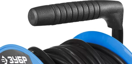 Удлинитель ЗУБР &quot;ПРОФЕССИОНАЛ&quot; на катушке, ПВС 3х1,5кв мм, 4 гнезда, макс мощн 3500Вт, 50м 55082-50 купить в Нефтеюганске